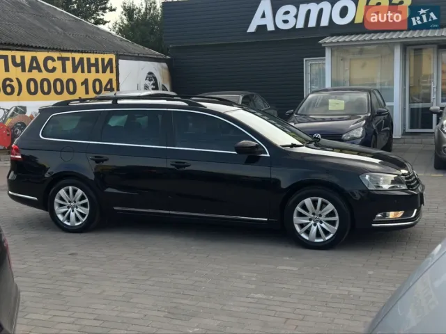 Volkswagen Passat - фото 2