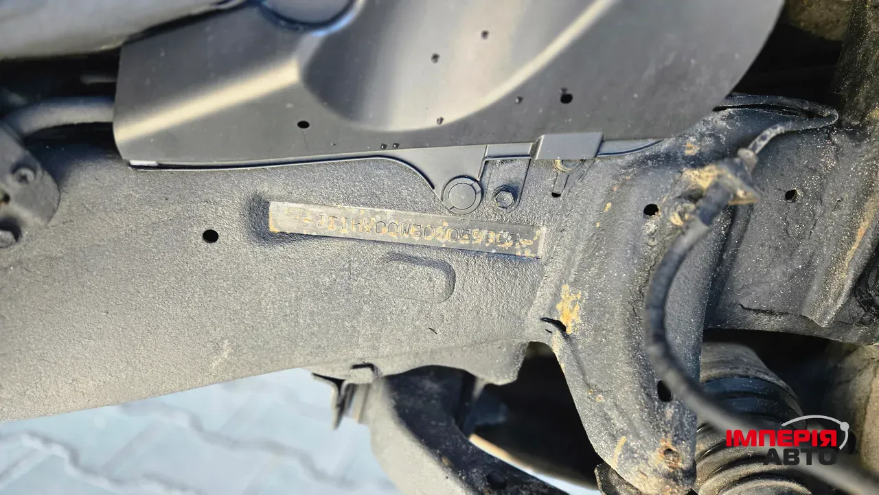 Lexus LX - фото 21