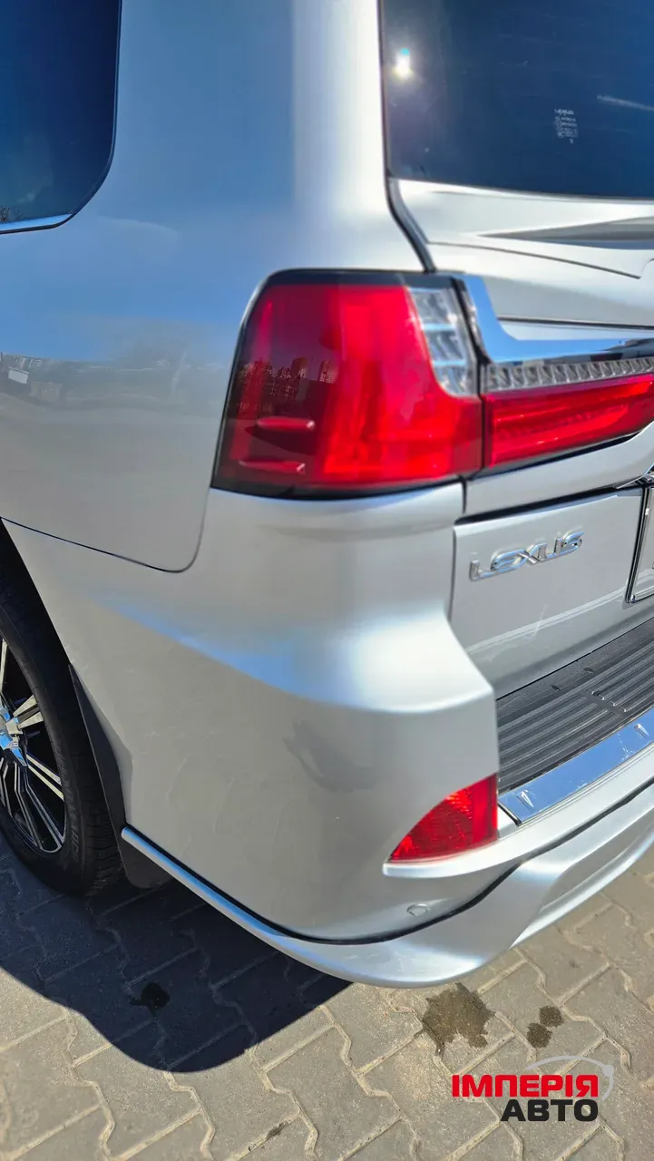 Lexus LX - фото 2