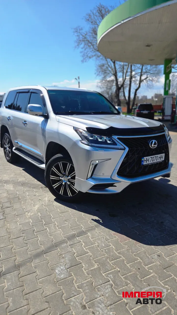 Lexus LX - фото 4