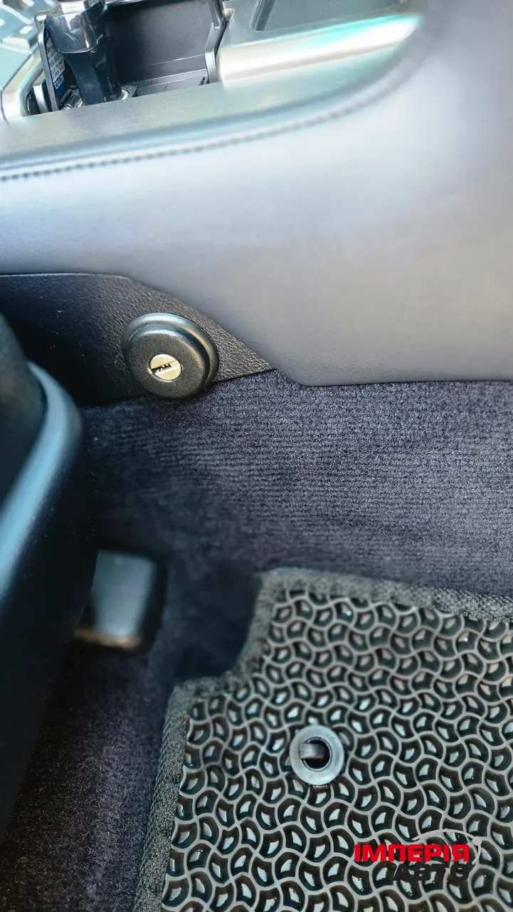 Lexus LX - фото 19