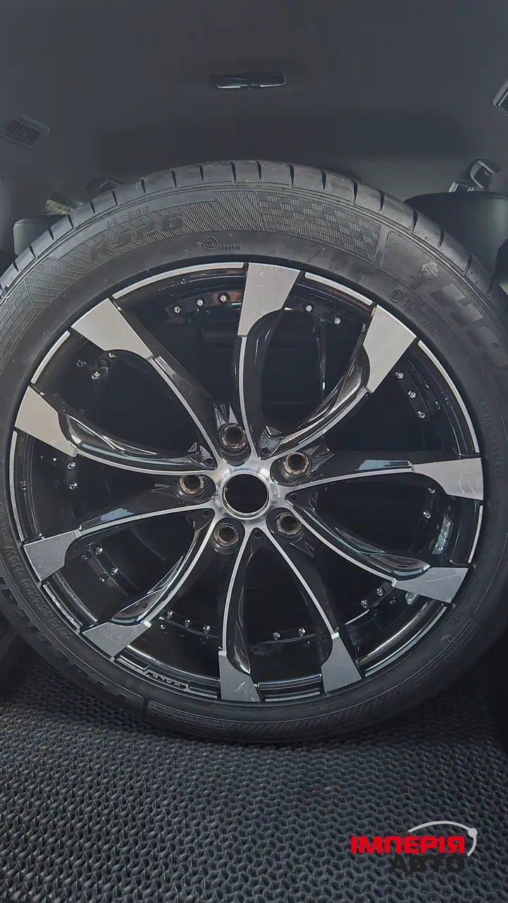 Lexus LX - фото 16