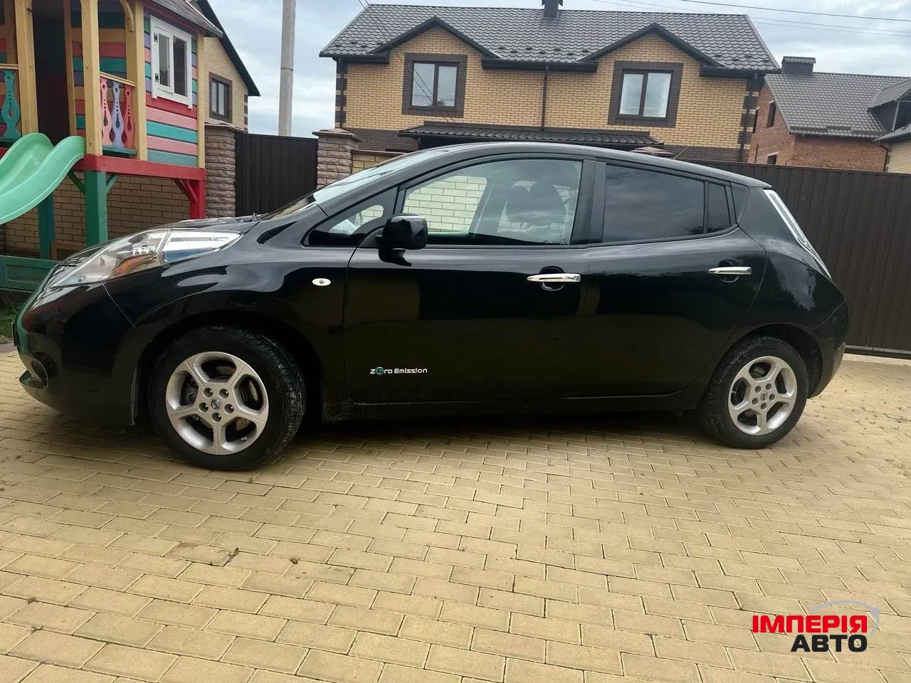 Nissan Leaf - фото 2