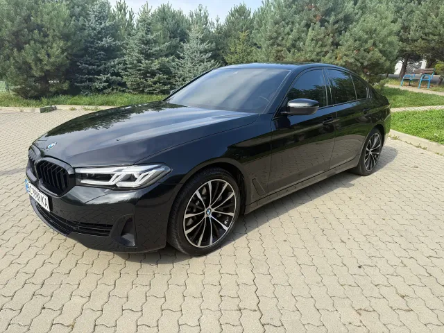 BMW 5 серії - фото 1