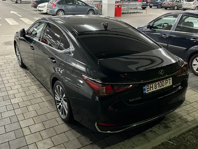 Lexus ES - фото 4