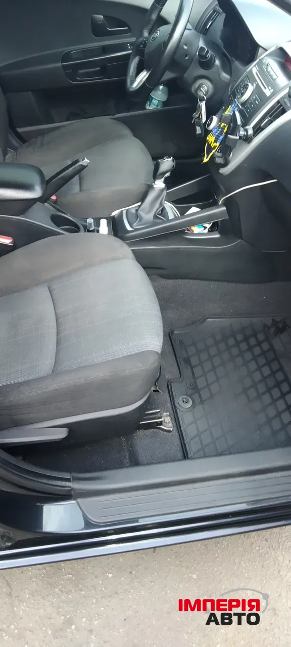 Kia Ceed - фото 10