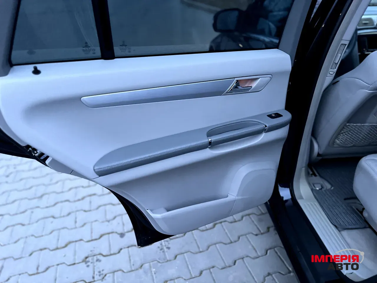 Mercedes-Benz R-Класс - фото 13