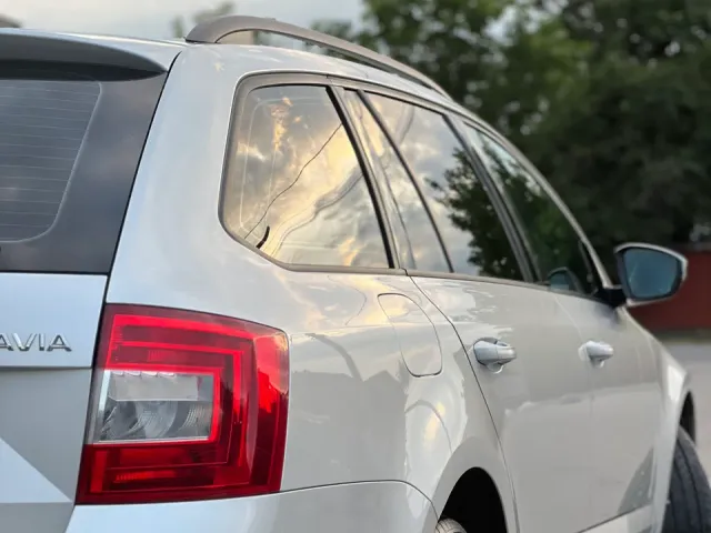 Skoda Octavia - фото 4