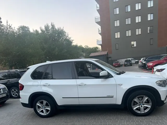 BMW X5 - фото 4