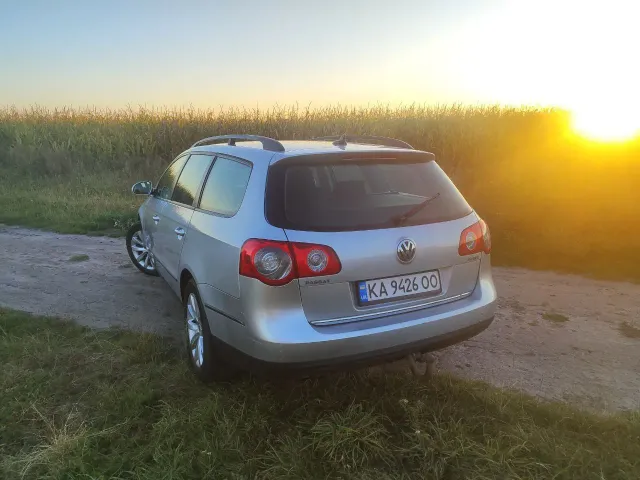 Volkswagen Passat - фото 4
