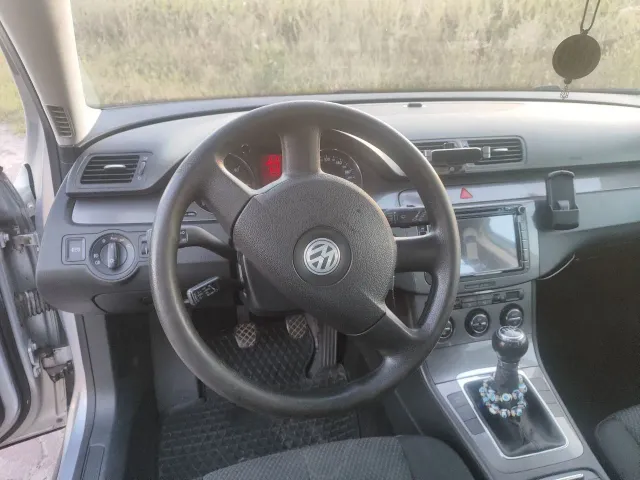 Volkswagen Passat - фото 3