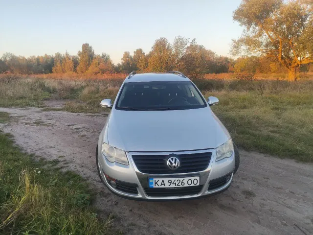 Volkswagen Passat - фото 1
