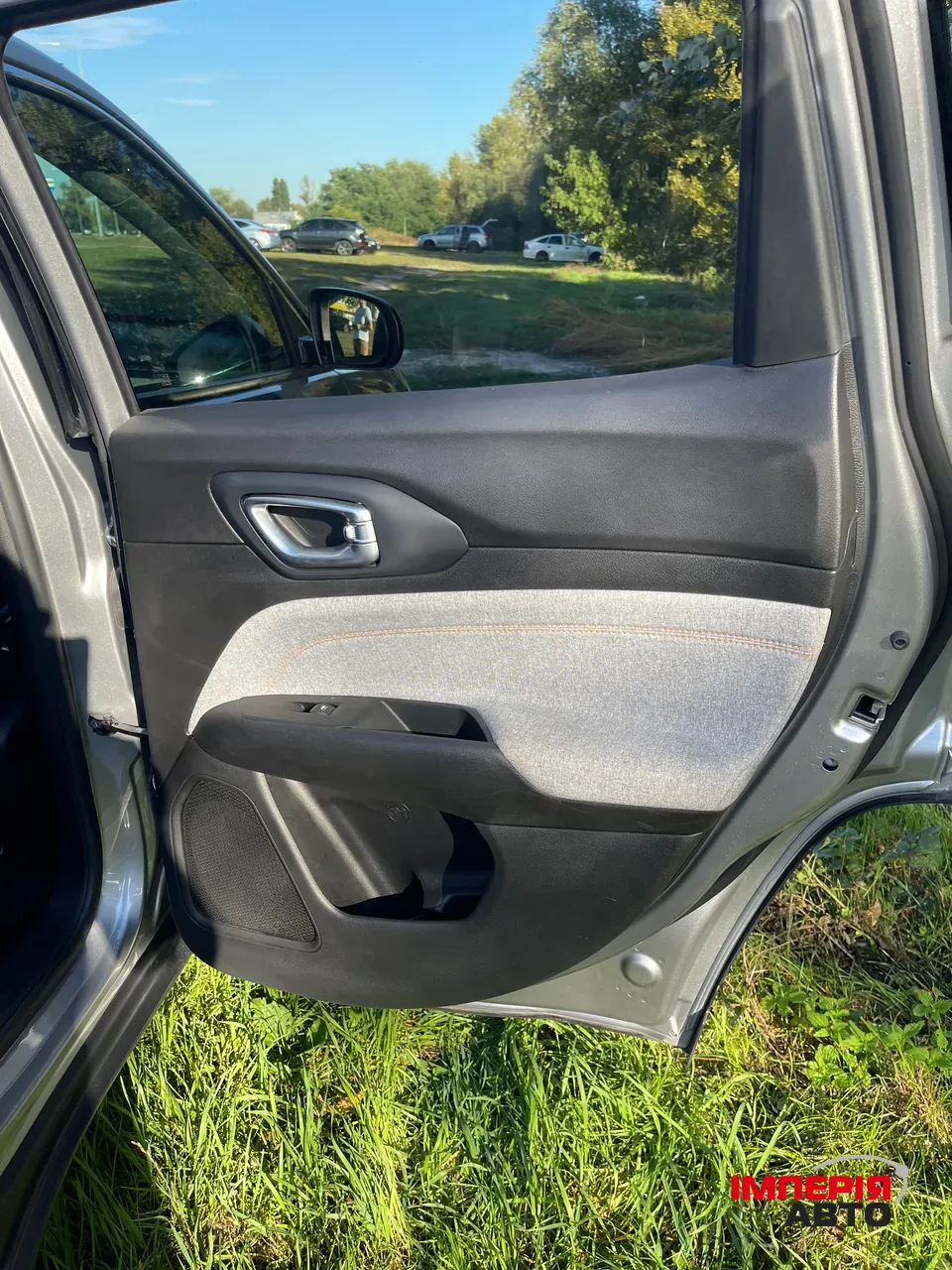 Jeep Compass - фото 27