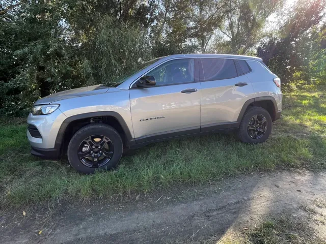Jeep Compass - фото 4