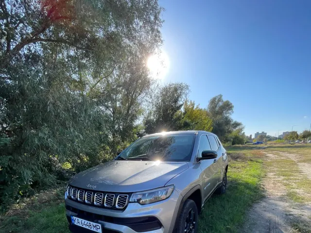 Jeep Compass - фото 1