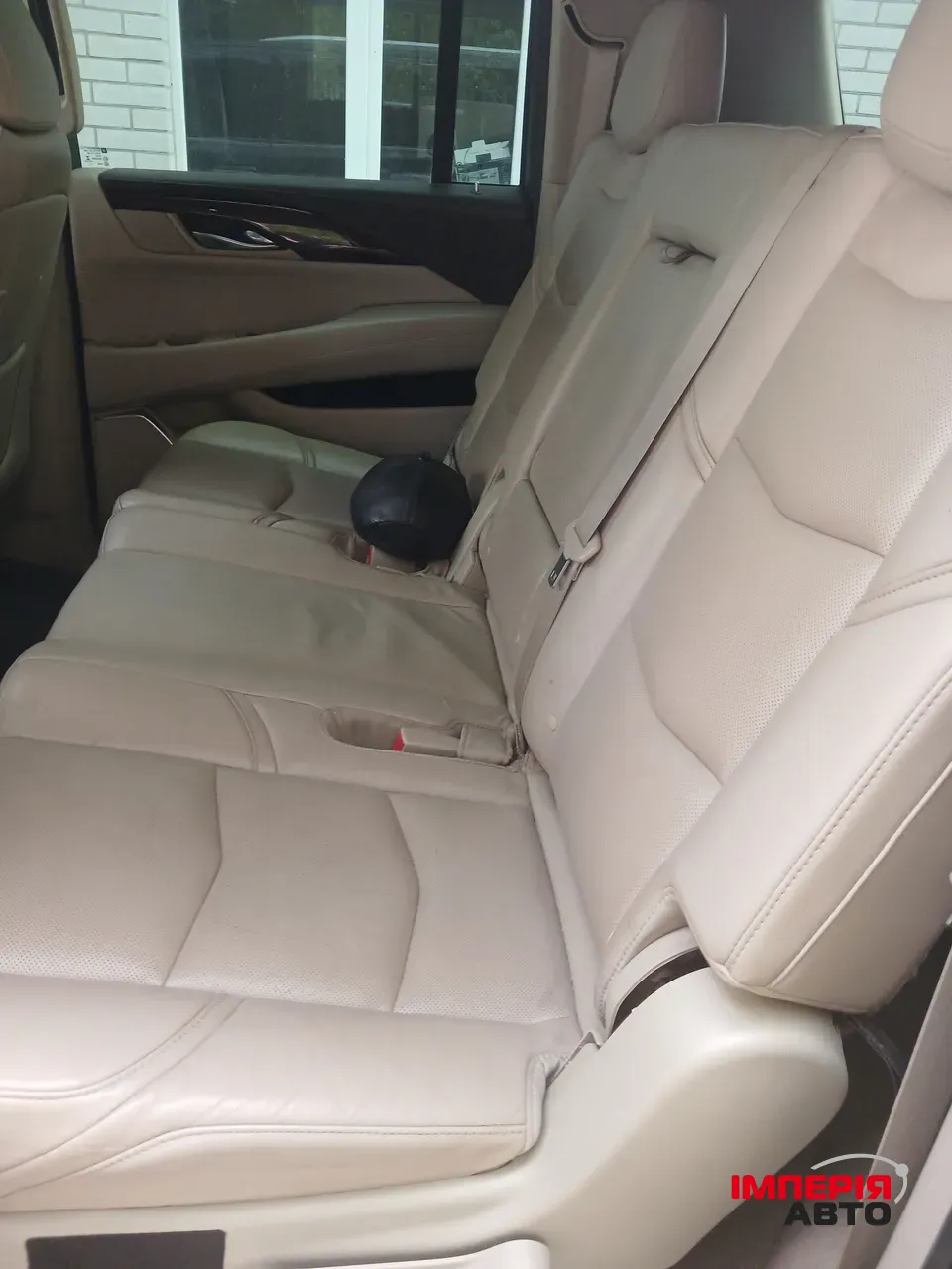 Cadillac Escalade - фото 7