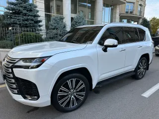 Lexus LX