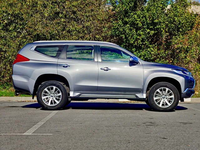 Mitsubishi Pajero Sport - фото 4