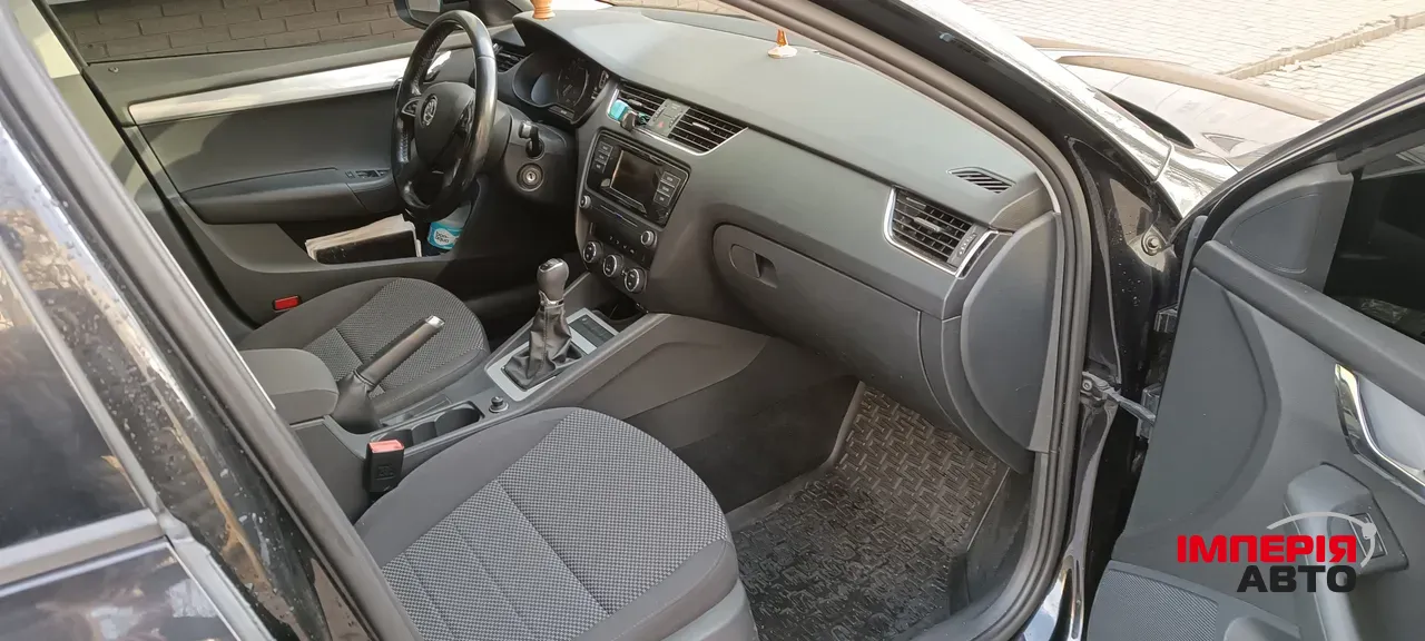 Skoda Octavia - фото 8
