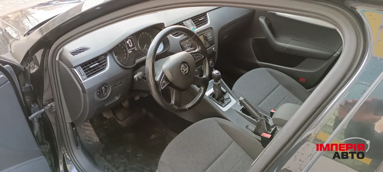 Skoda Octavia - фото 12