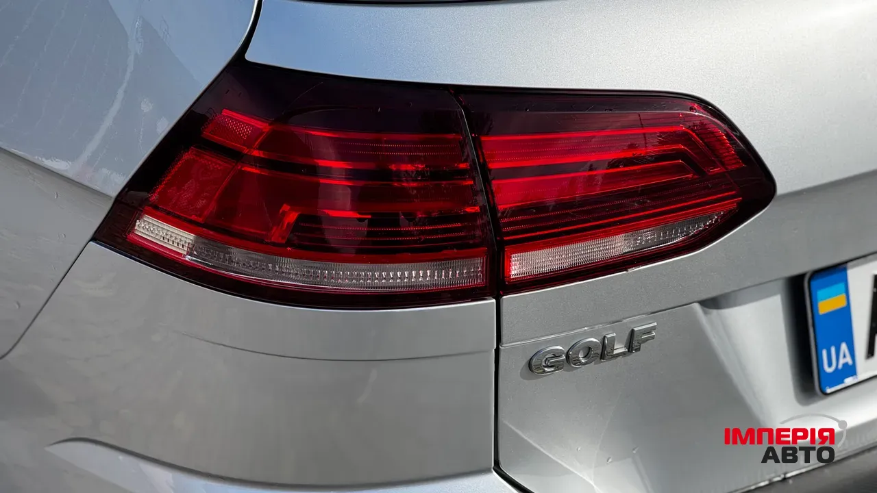 Volkswagen Golf - фото 17