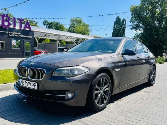 BMW 5 серії - фото 4