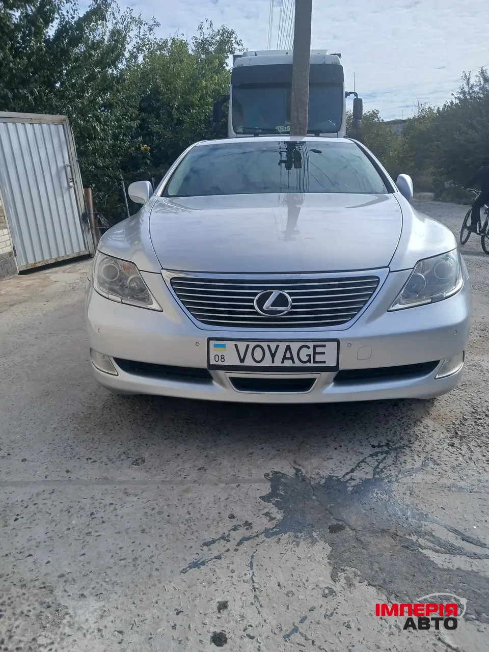 Lexus LS - фото 3