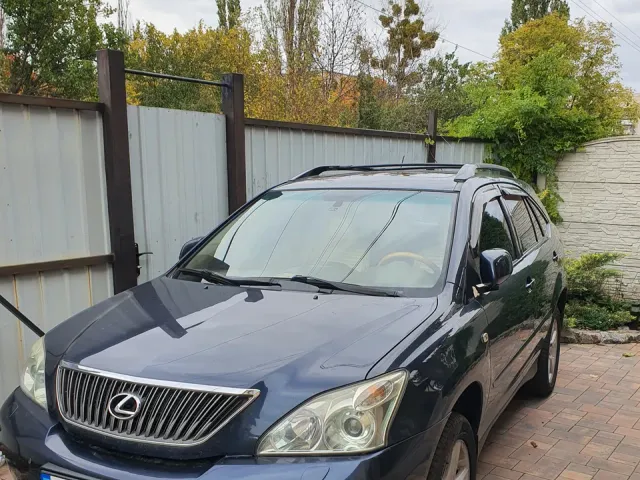 Lexus RX - фото 2