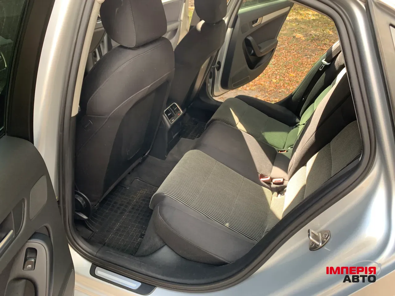 Audi A4 - фото 23