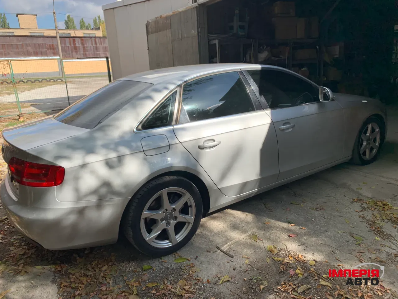 Audi A4 - фото 8