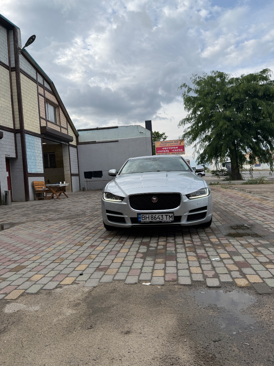 Jaguar XE - зображення 3