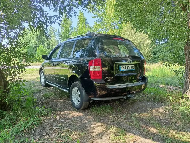 Kia Carnival - фото 5