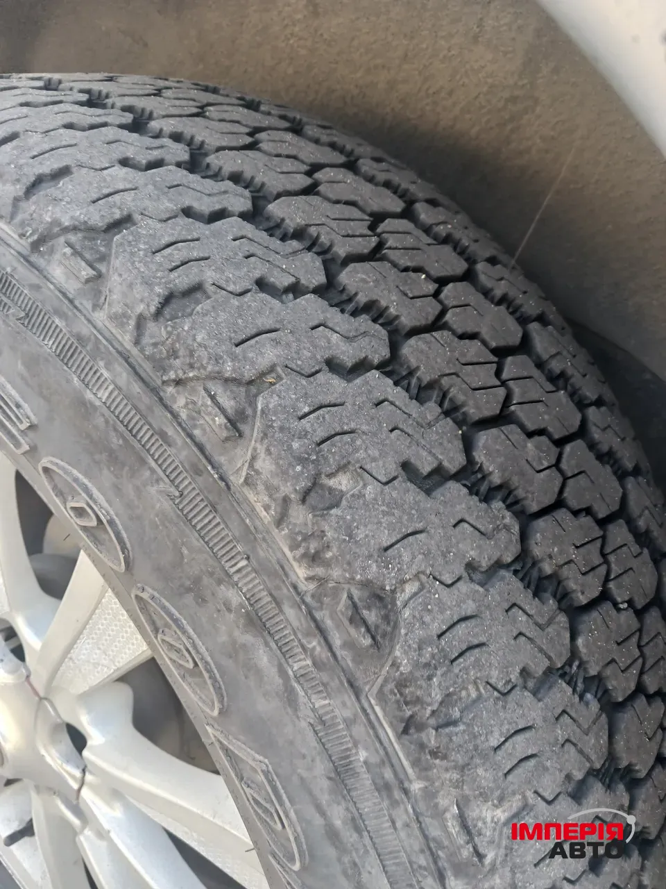 Toyota Sequoia - фото 12