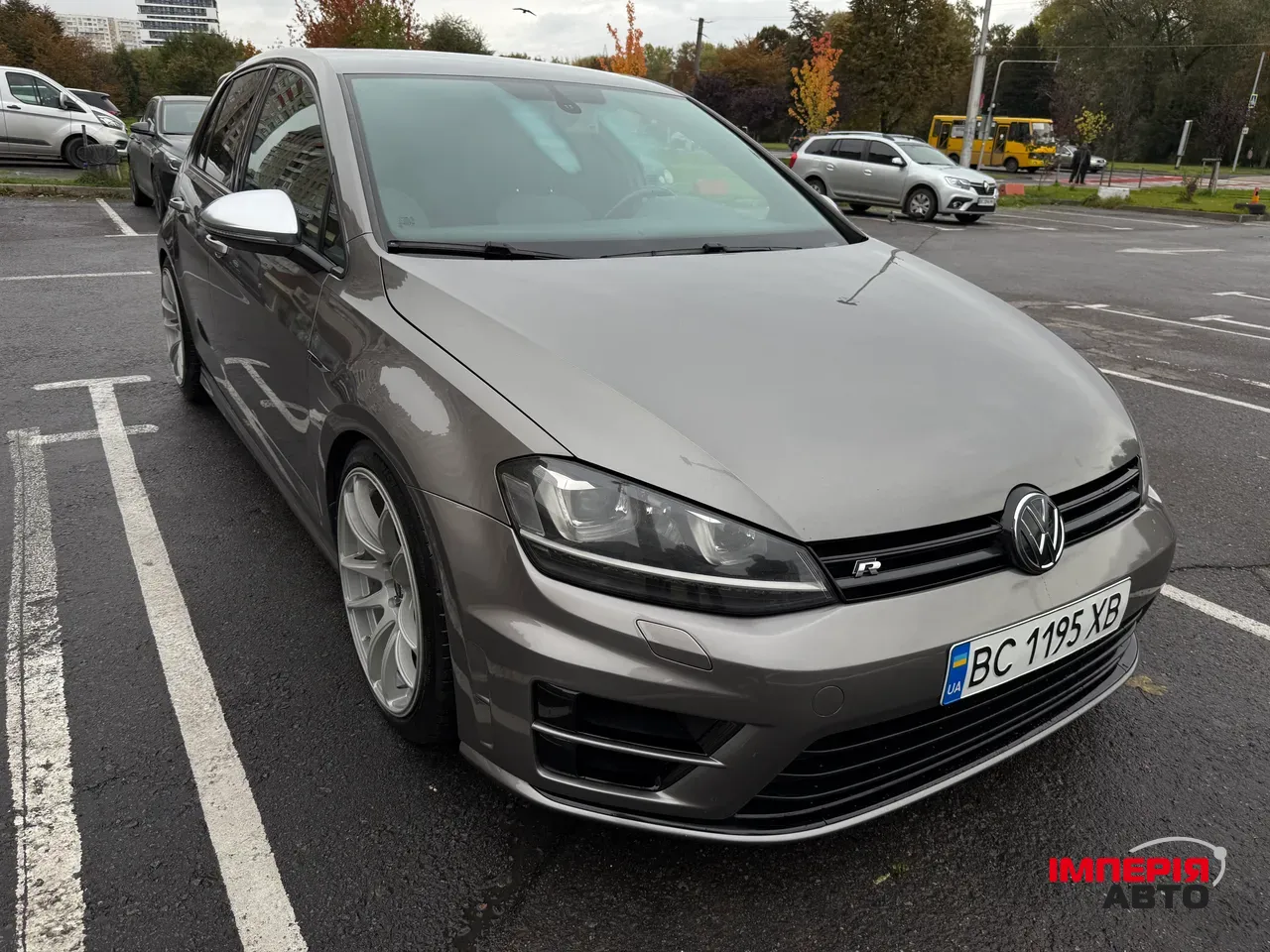 Volkswagen Golf R - фото 3