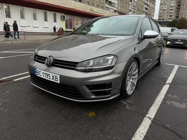 Volkswagen Golf R - фото 4