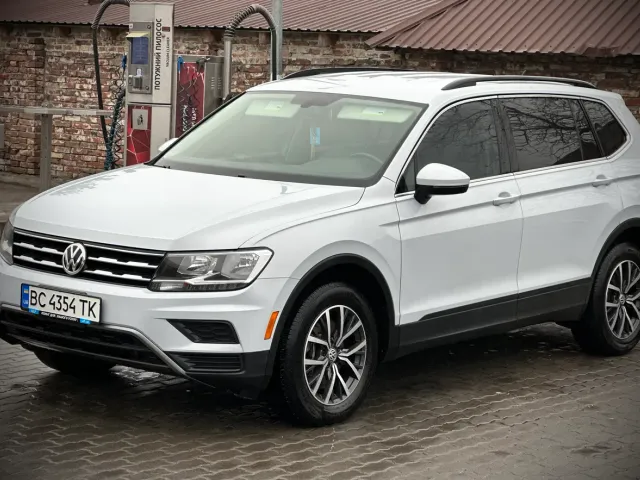 Volkswagen Tiguan - фото 5