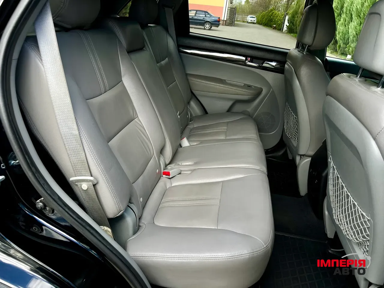 Kia Sorento - фото 7