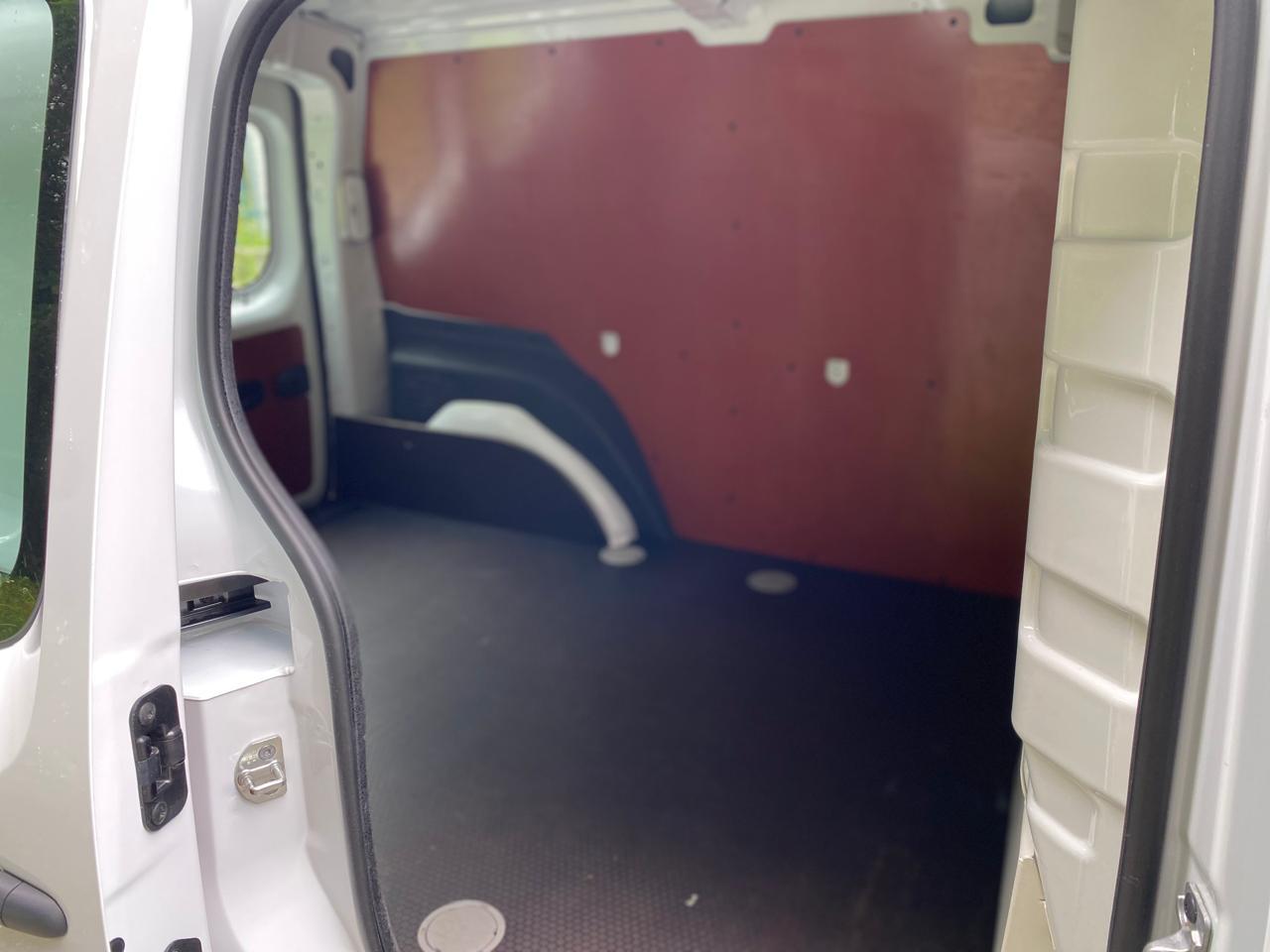 Renault Kangoo - фото 32