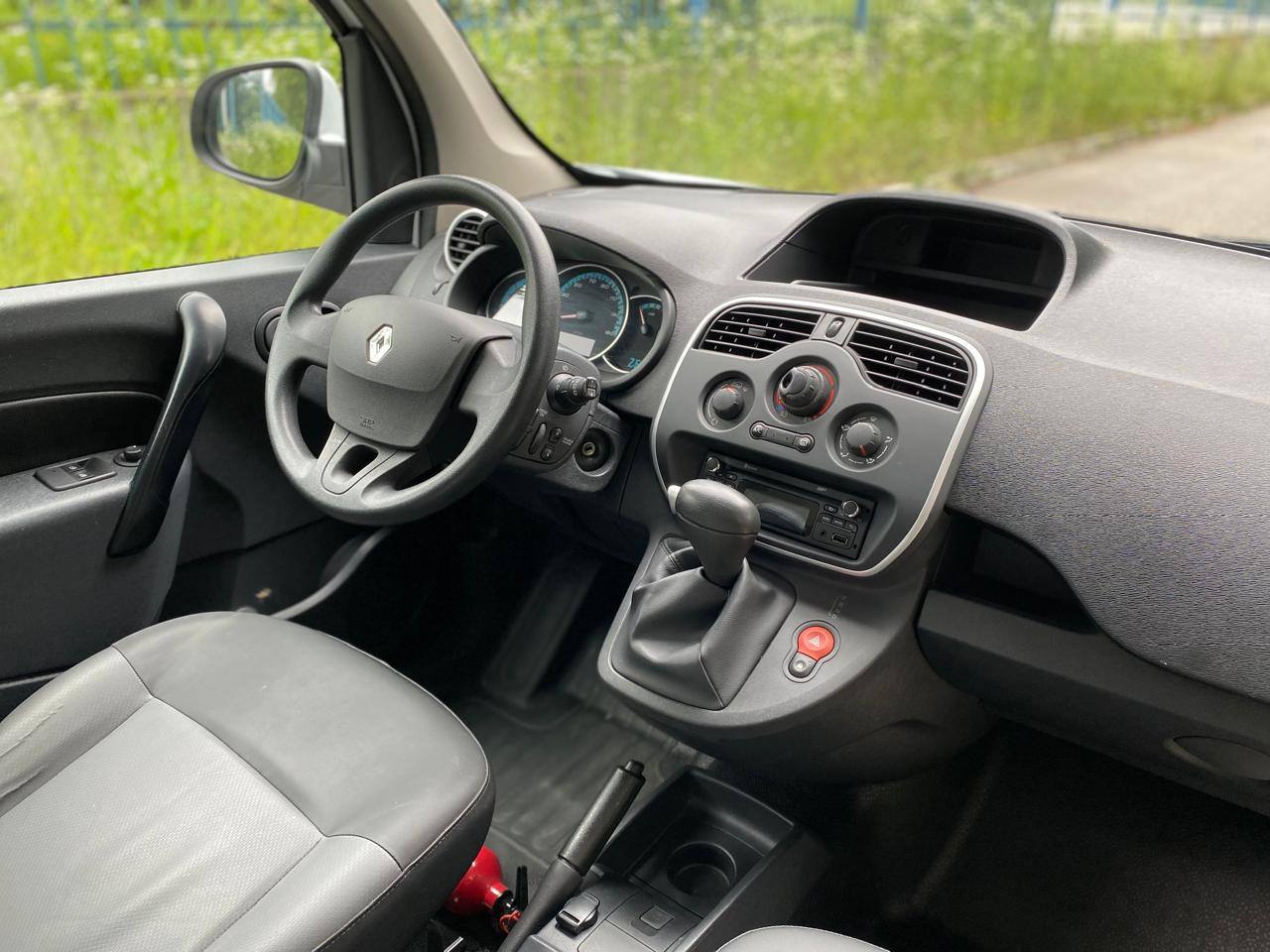Renault Kangoo - фото 37