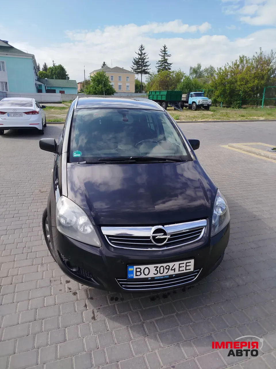 Opel Zafira - фото 1