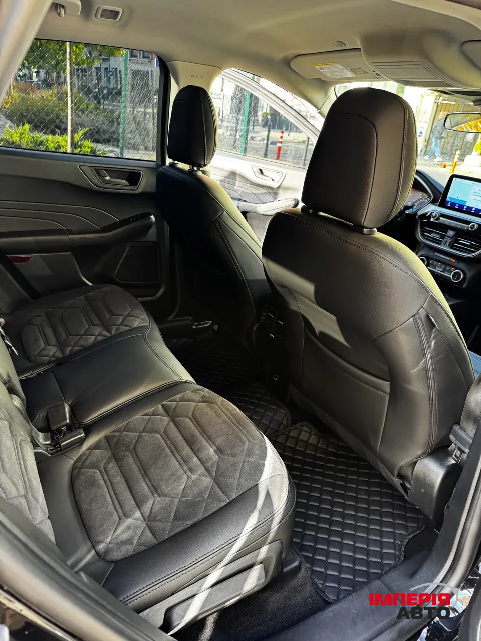 Ford Escape - фото 12