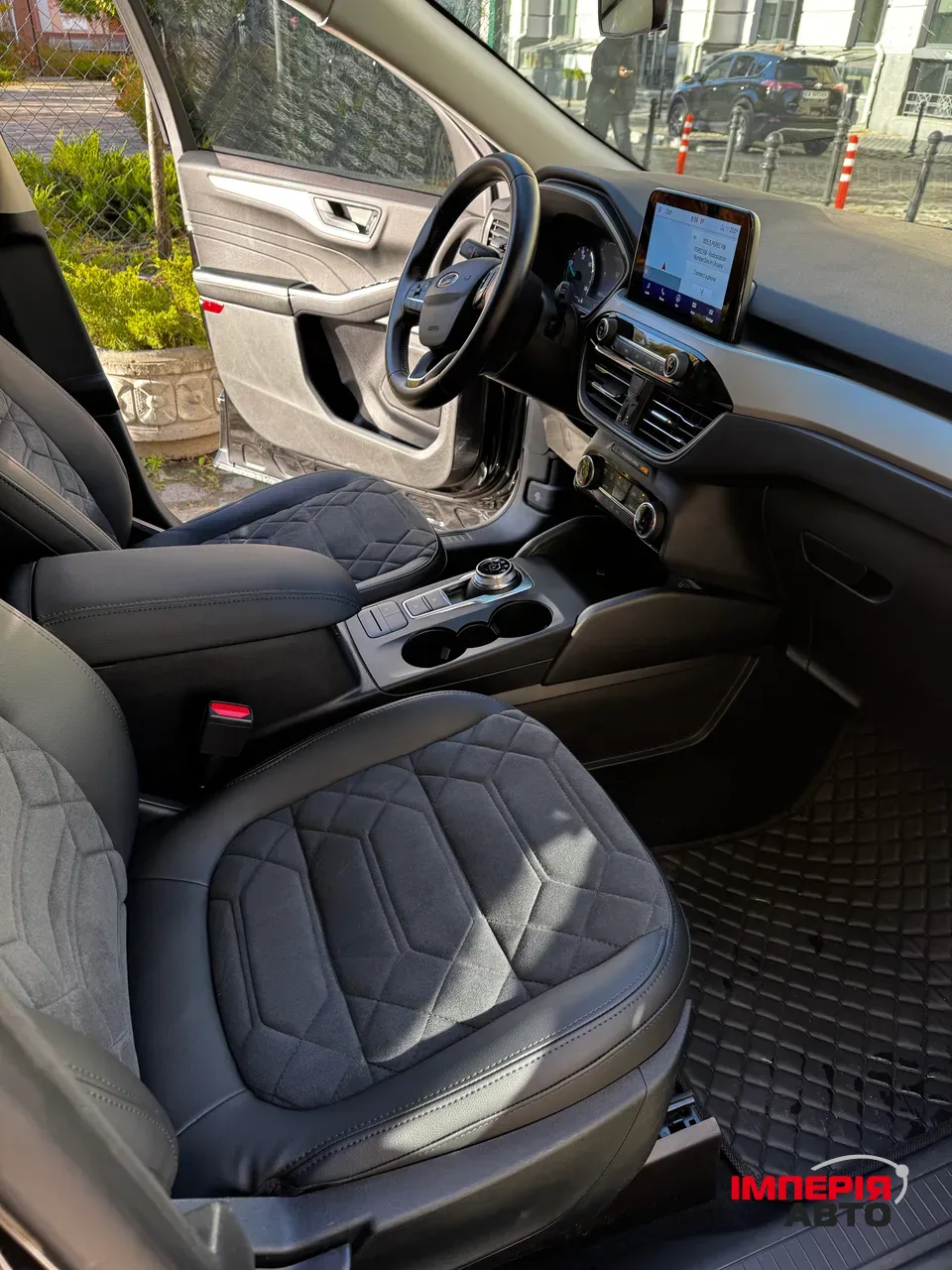 Ford Escape - фото 13