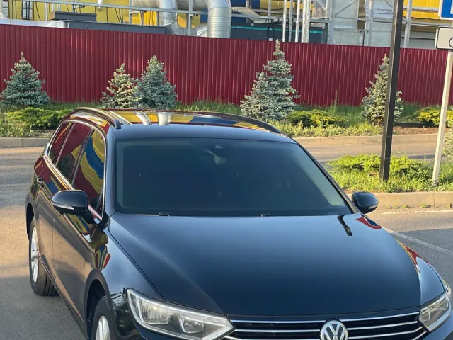 Volkswagen Passat - фото 2