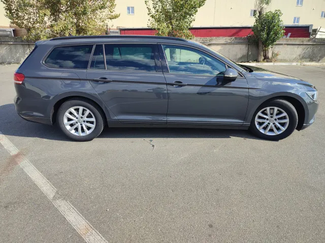 Volkswagen Passat - фото 2