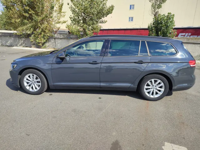 Volkswagen Passat - фото 4