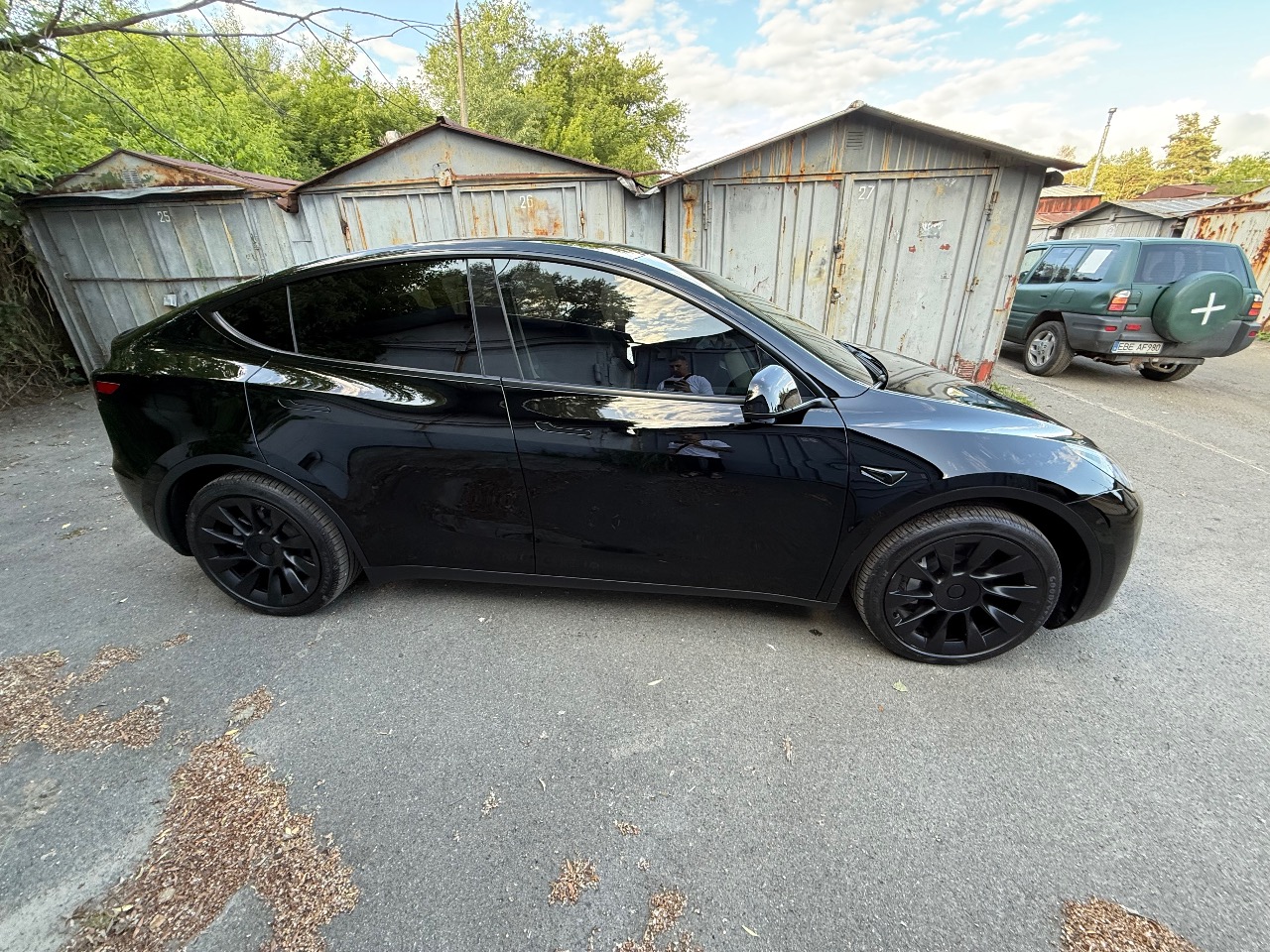 Tesla Model Y - фото 5