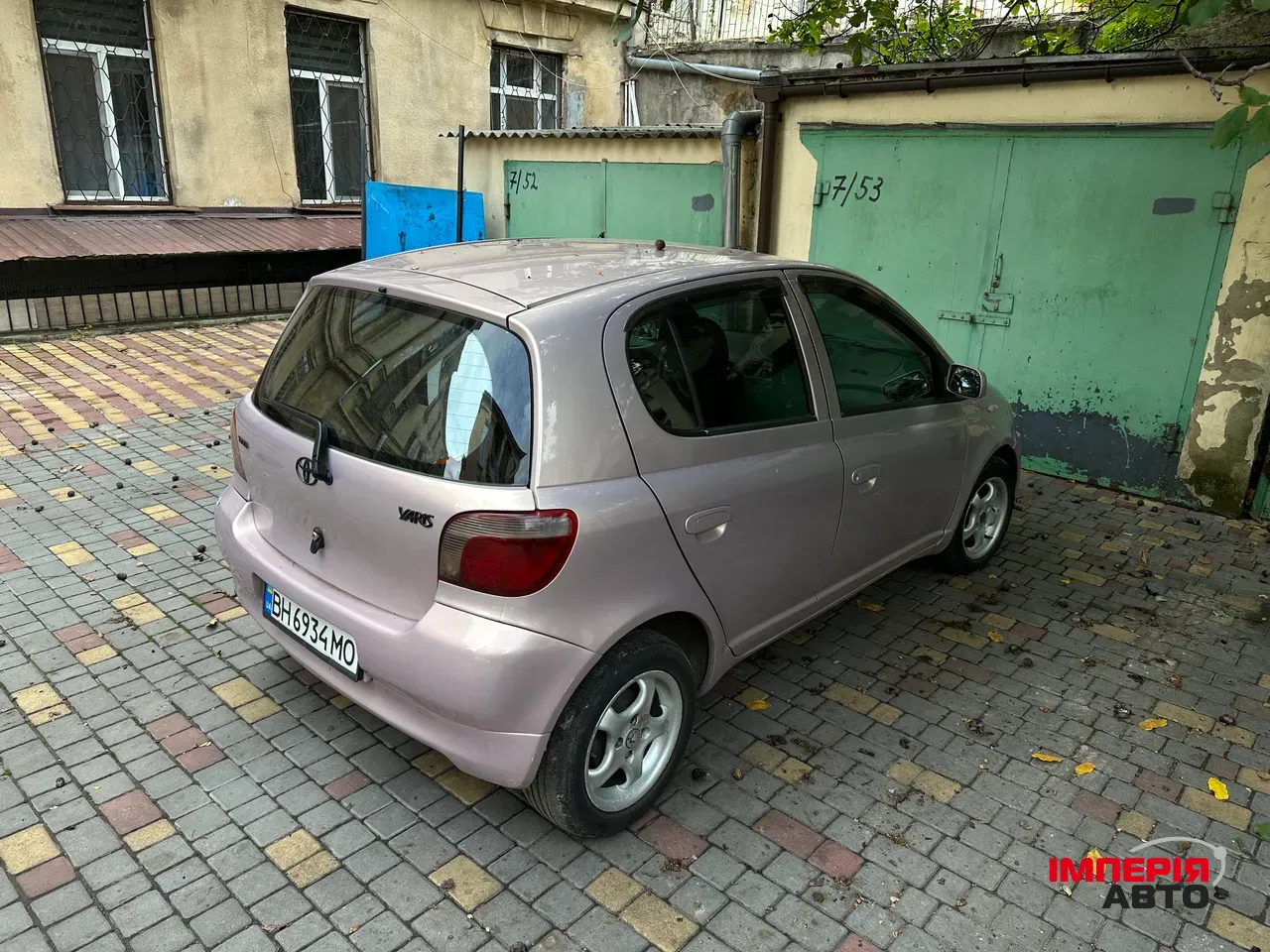 Toyota Yaris - фото 3