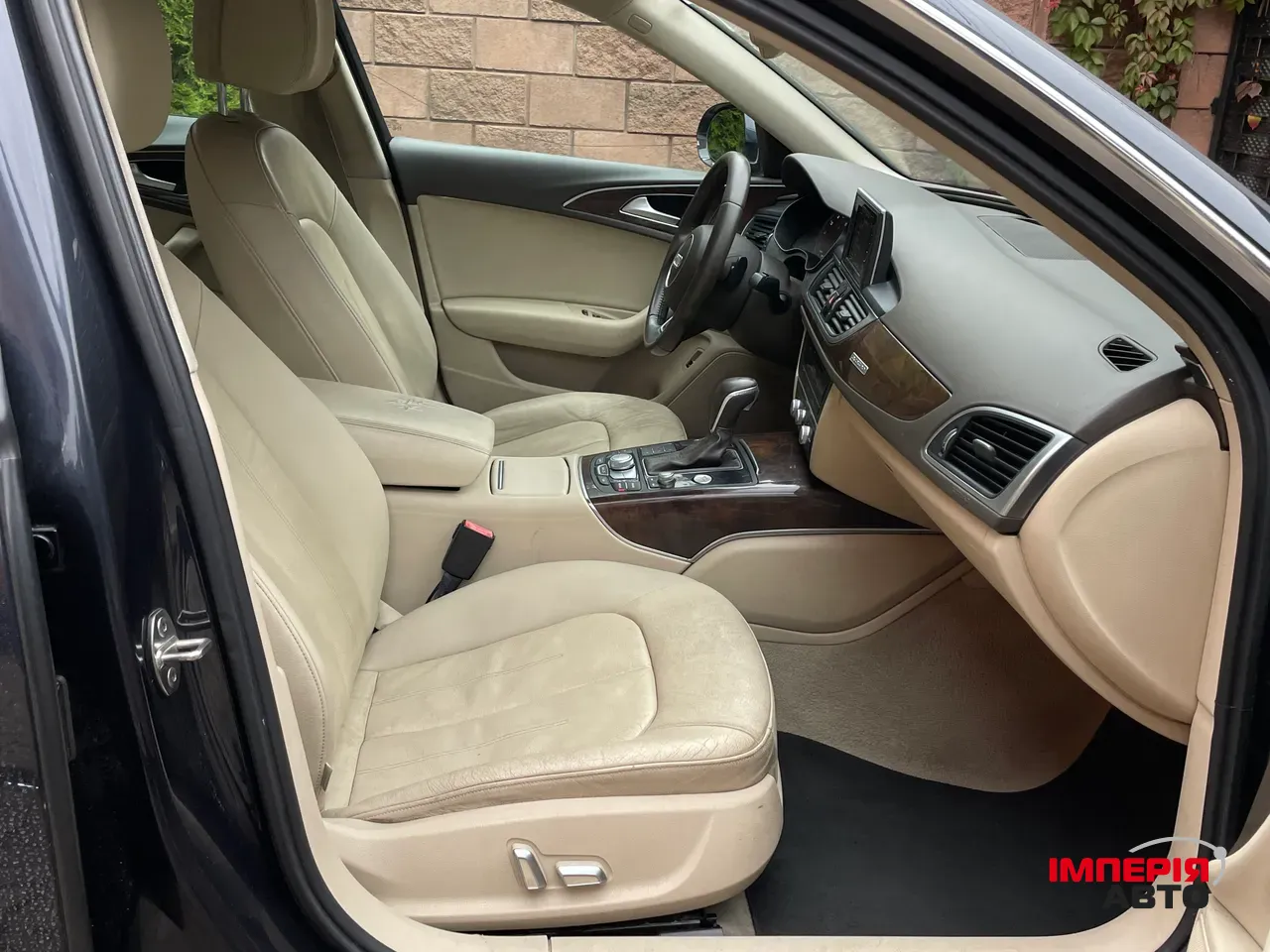 Audi A6 - фото 30