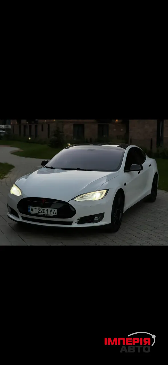 Tesla Model S - фото 2
