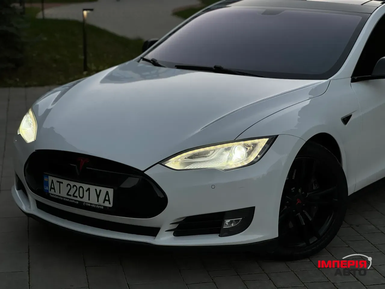 Tesla Model S - фото 5